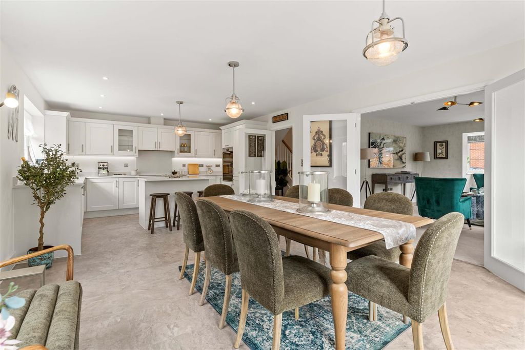 Property photo 2 of 40 2