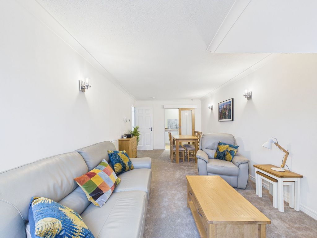 Property photo 3 of 23