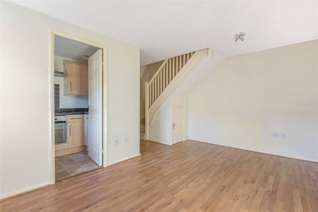 Property photo 2 of 5 Living Room