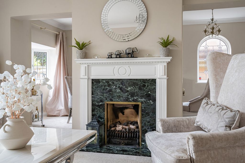 Additional image 11 of 5 bed detached house for saleManor Road, Aldershot, Hampshire GU11