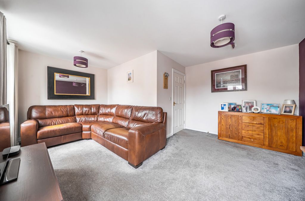 Property photo 3 of 19 1407636-4-6980c88...