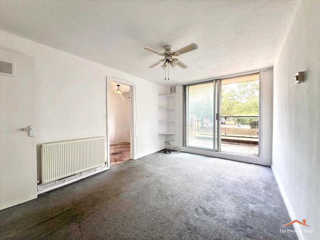 Property photo 3 of 11