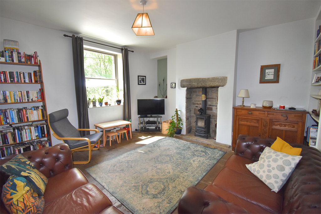 Property photo 3 of 14 Sitting Room