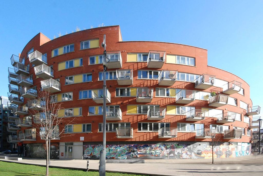 Property photo 2 of 6