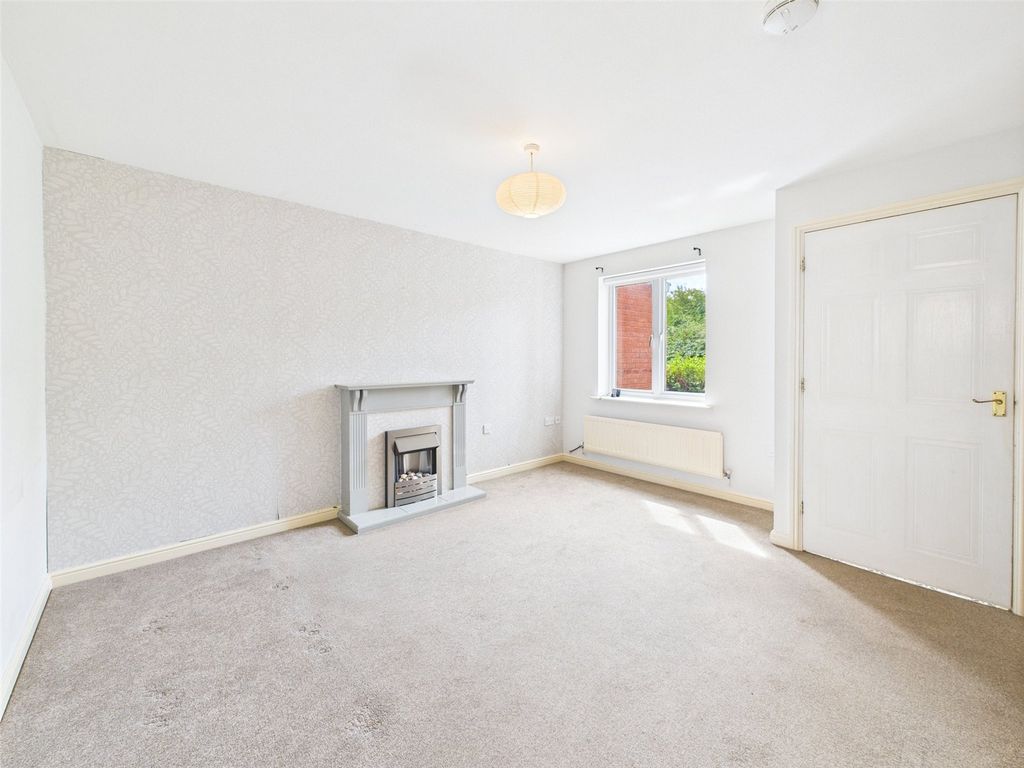 Property photo 2 of 16 Picture No. 01