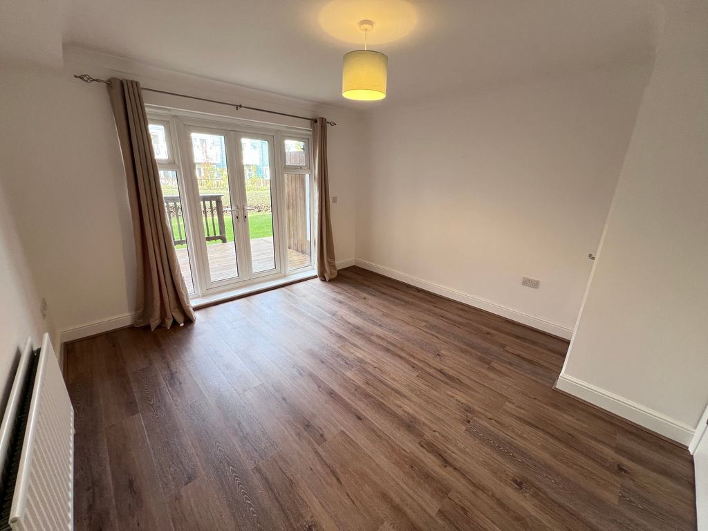 Property photo 3 of 13 Lounge/Dining Room