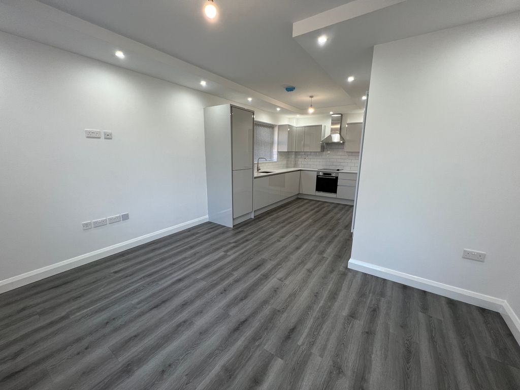 Property photo 2 of 8 Open Plan Lounge