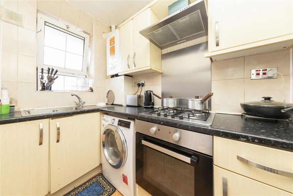 Property photo 2 of 6