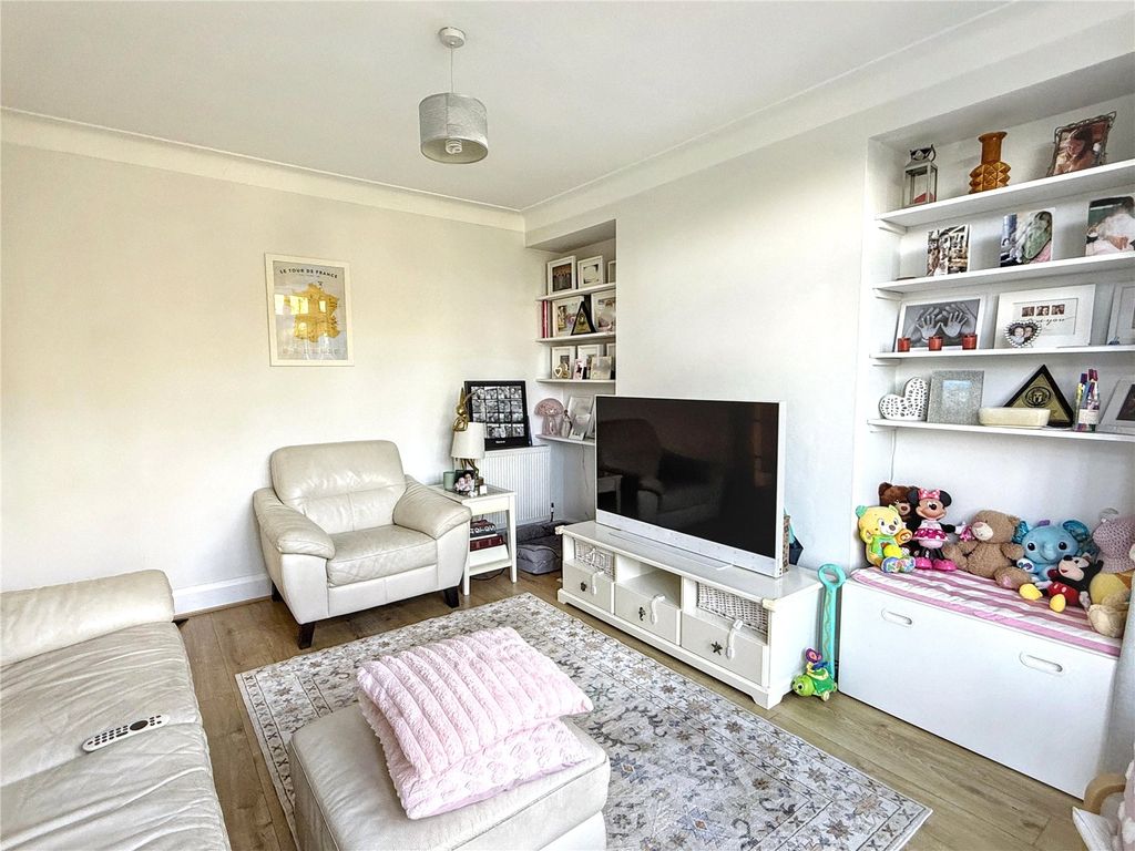 Property photo 3 of 17 Picture No. 40