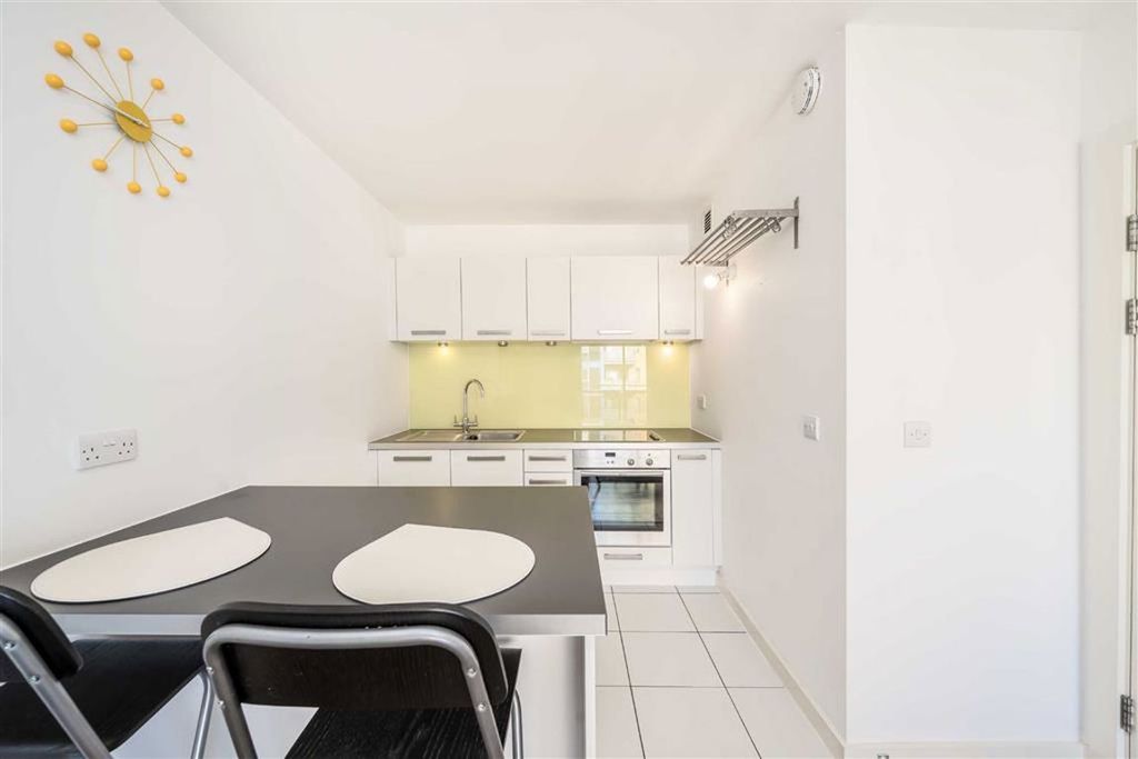 Property photo 1 of 5