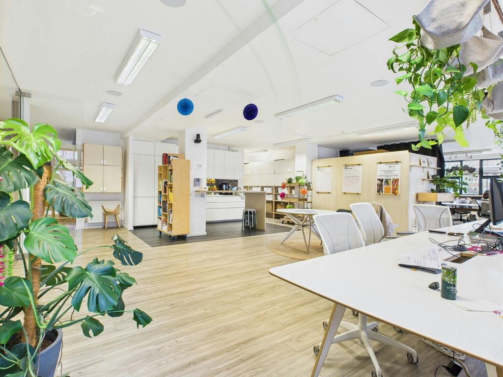 Property photo 2 of 17 Cam03083G0Pr0049Still001.Jpg