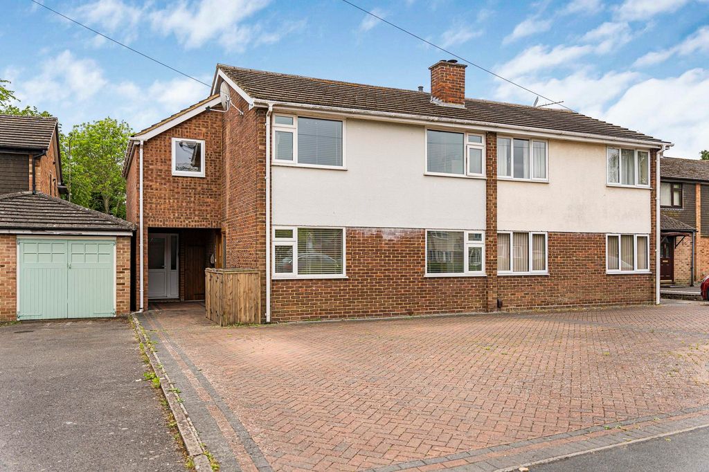 Property photo 1 of 26