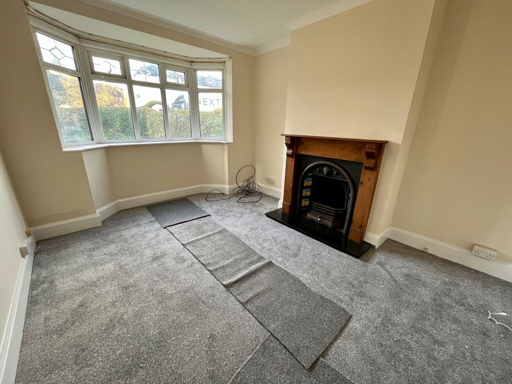 Property photo 2 of 7 Image