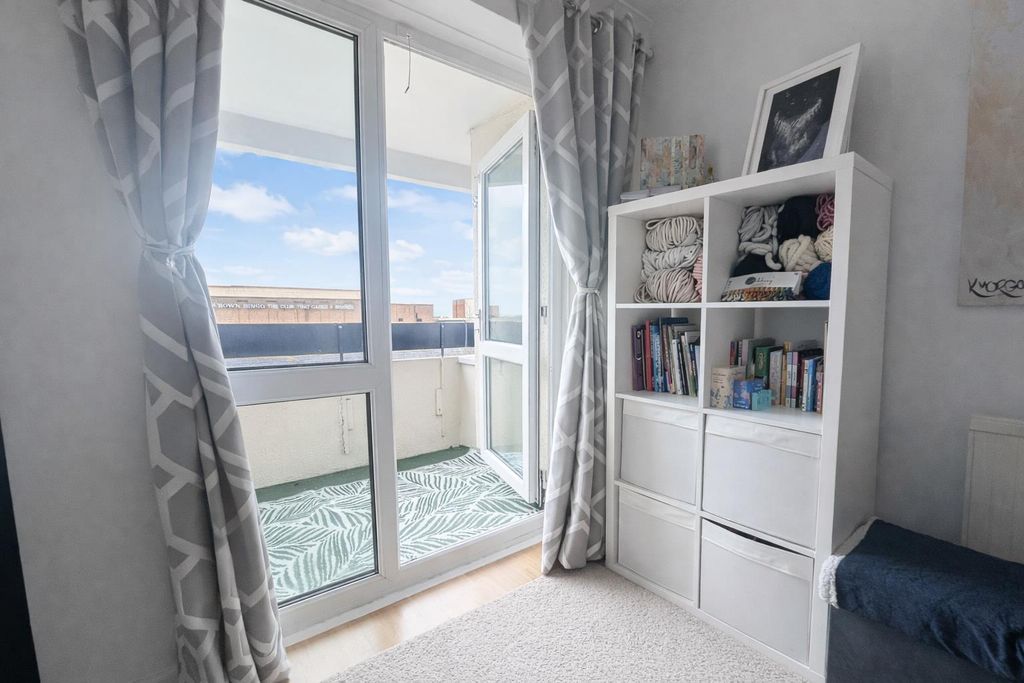 Property photo 3 of 14 Balcony.Png