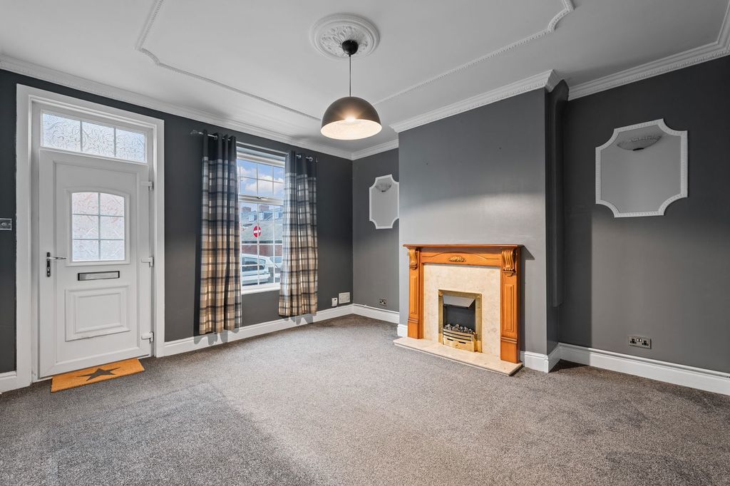 Property photo 3 of 19