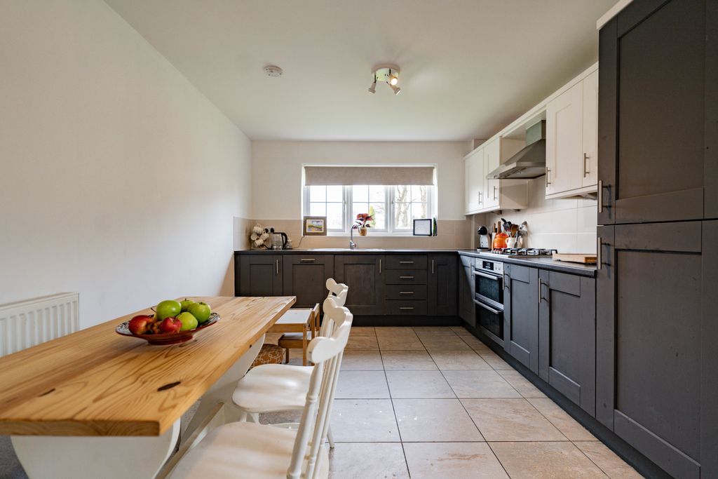 Property photo 3 of 24 Dsc00013