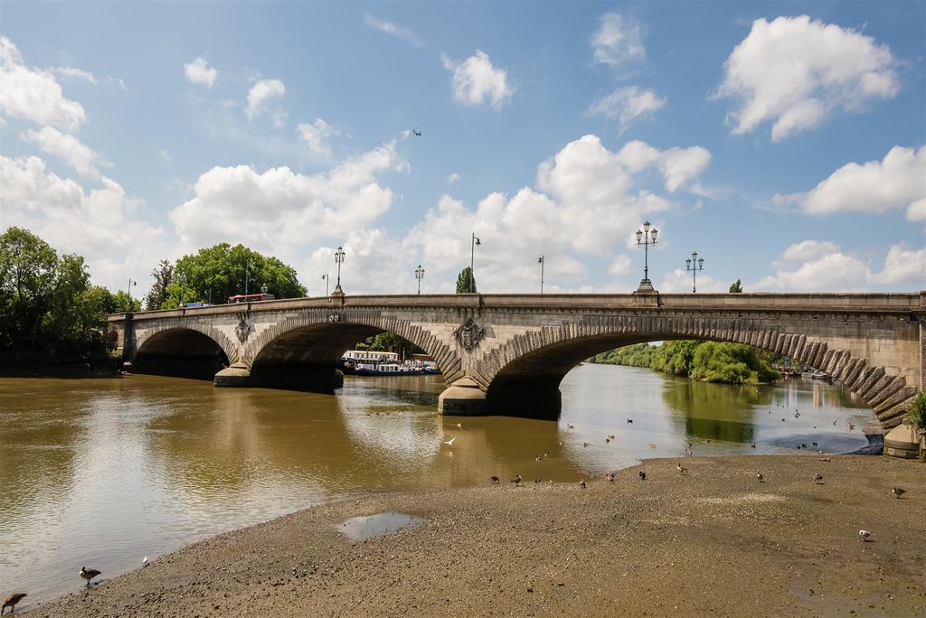 Property photo 2 of 23 Helliwell &amp; Co