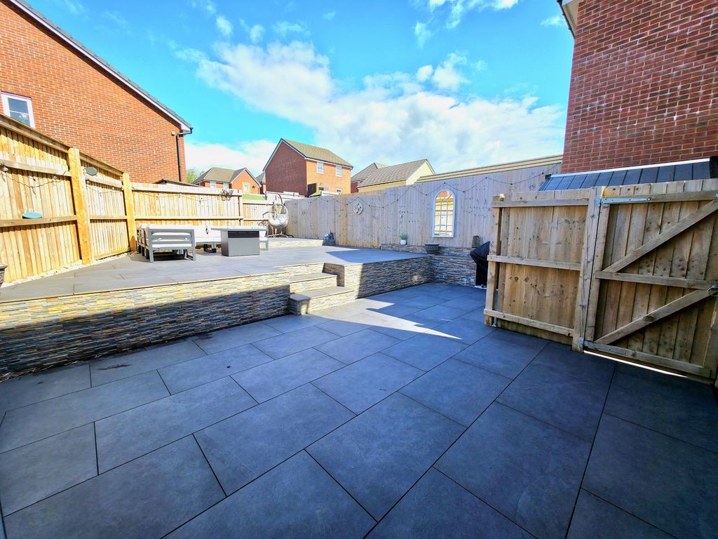 Property photo 3 of 26 Not Specified