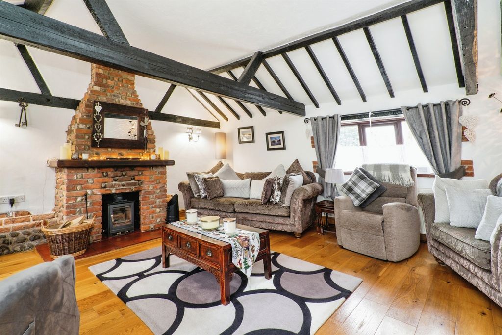 Property photo 3 of 17