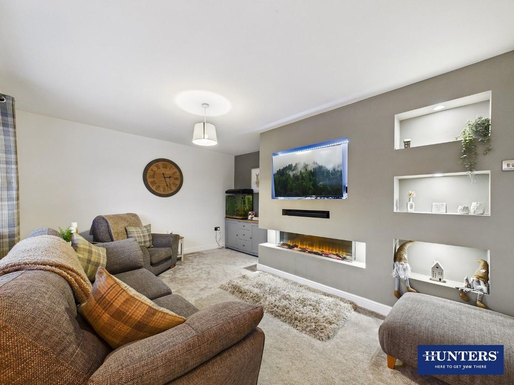 Property photo 3 of 23 Living Room