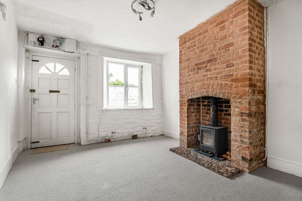 Property photo 3 of 17