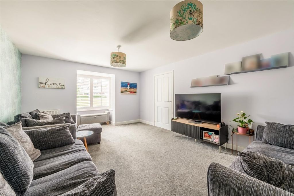 Additional image 13 of 4 bed detached house for saleLangmore Lane, Lindfield RH16