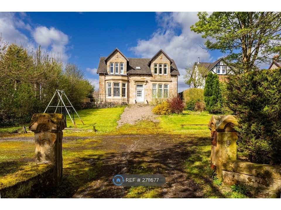 Property photo 2 of 25 Front Of House, Garden And Drive