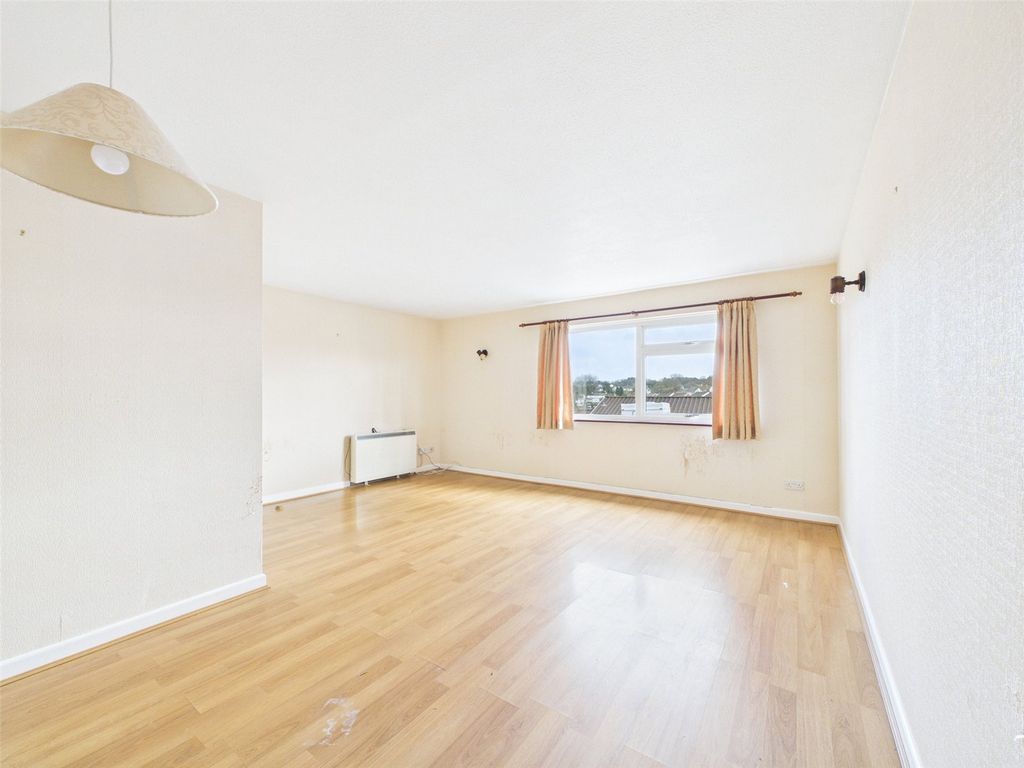 Property photo 2 of 14 Reception