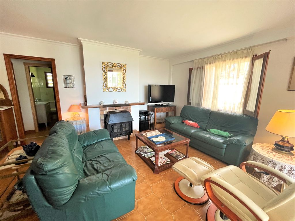 Property photo 3 of 11 Img_1789-Min.Jpg