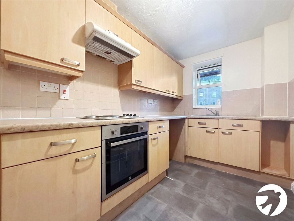 Property photo 2 of 3 Picture No. 01