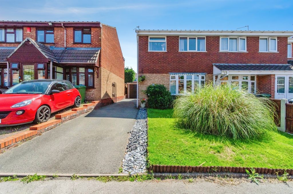 Property photo 2 of 16