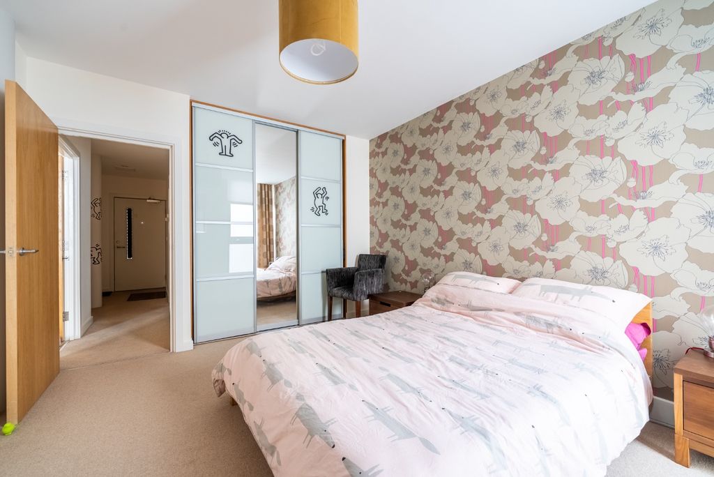 Property photo 1 of 18 4262501