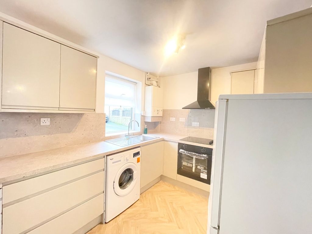 Property photo 3 of 11 Picture No. 17