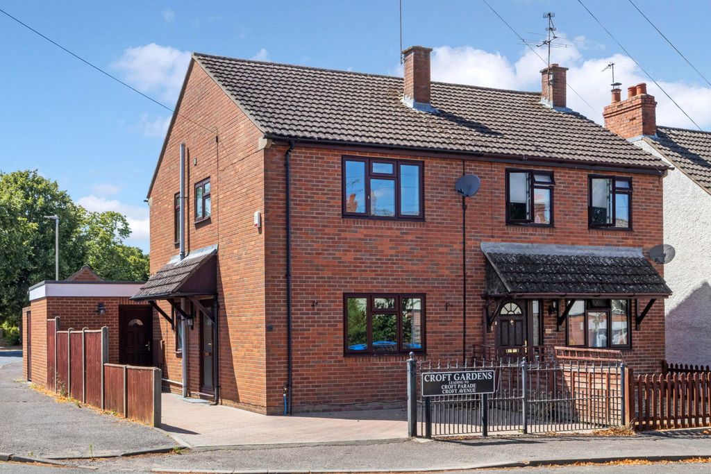 Property photo 1 of 18
