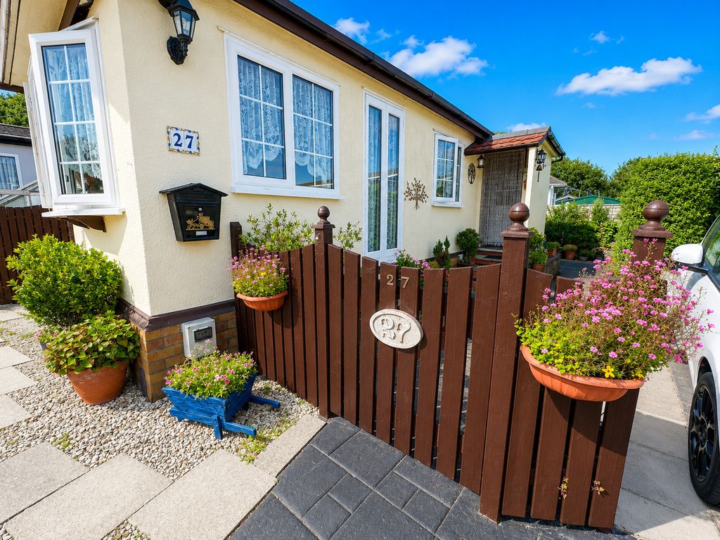 Property photo 2 of 12