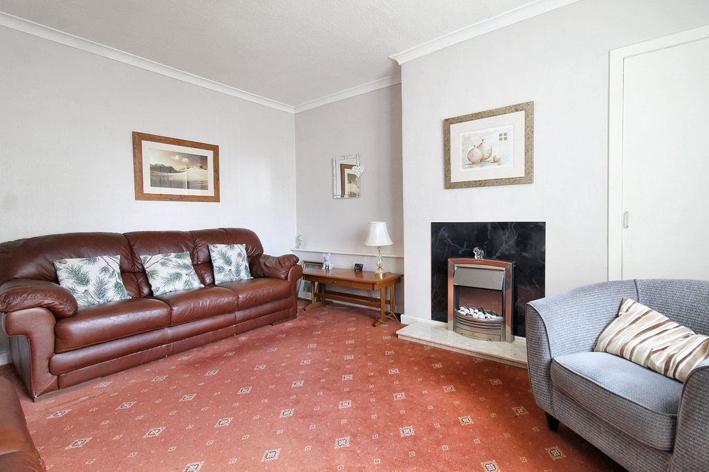 Property photo 3 of 15 Picture No. 04