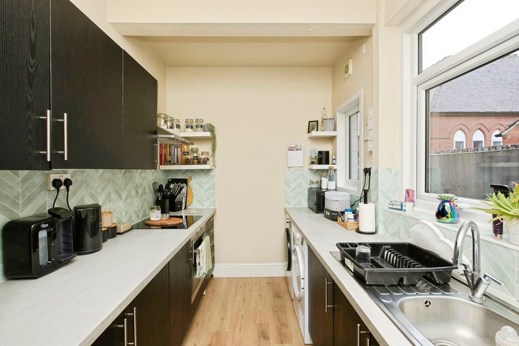 Property photo 3 of 20 Pbox-Img.Jpg
