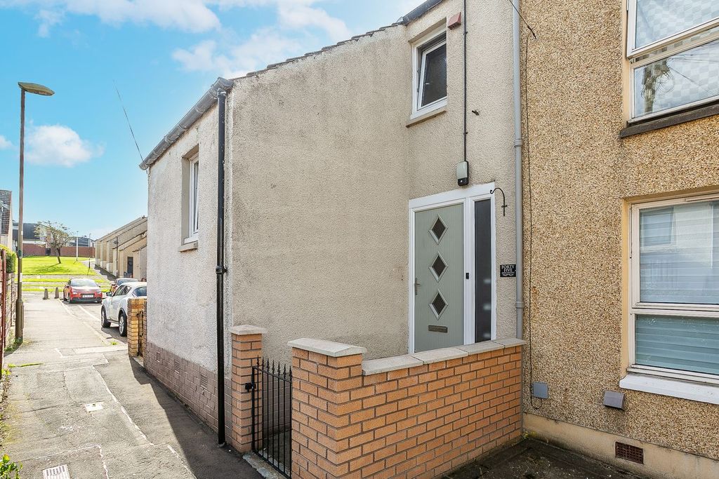 Property photo 1 of 38