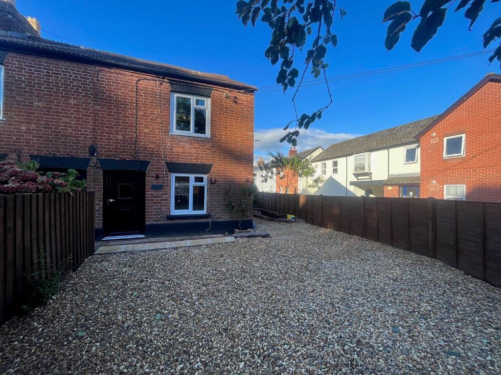 Property photo 1 of 10 Tiverton Seddons