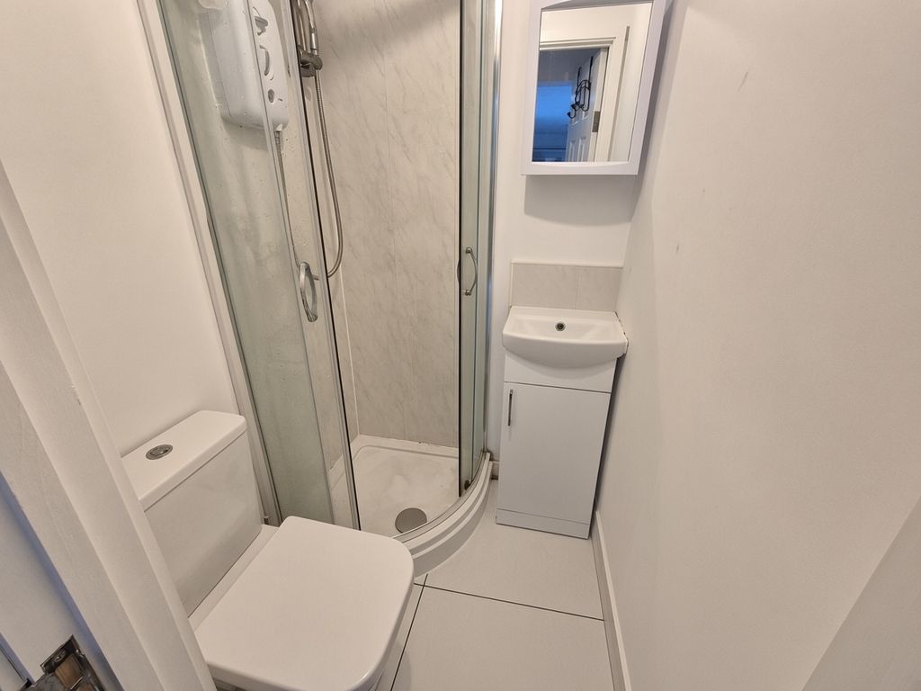 Property photo 3 of 3 Bathroom