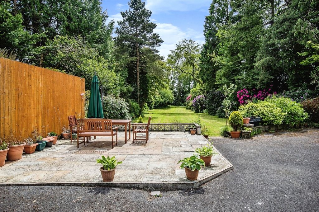 Property photo 3 of 16 Picture No. 21