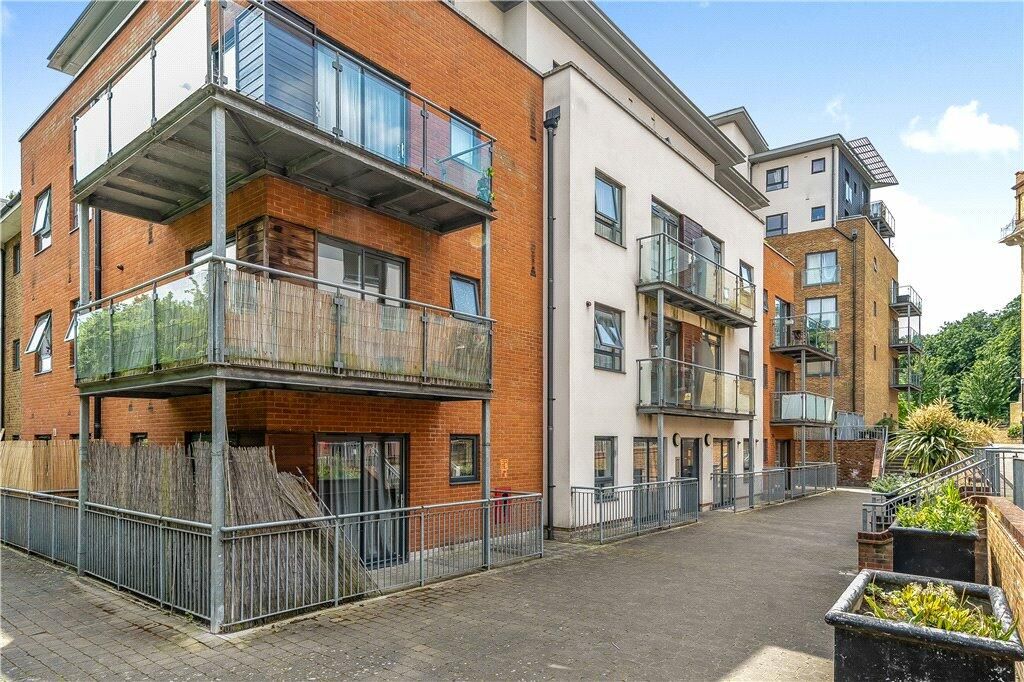 Property photo 1 of 11 270098_Lew241498_Img_10_0000