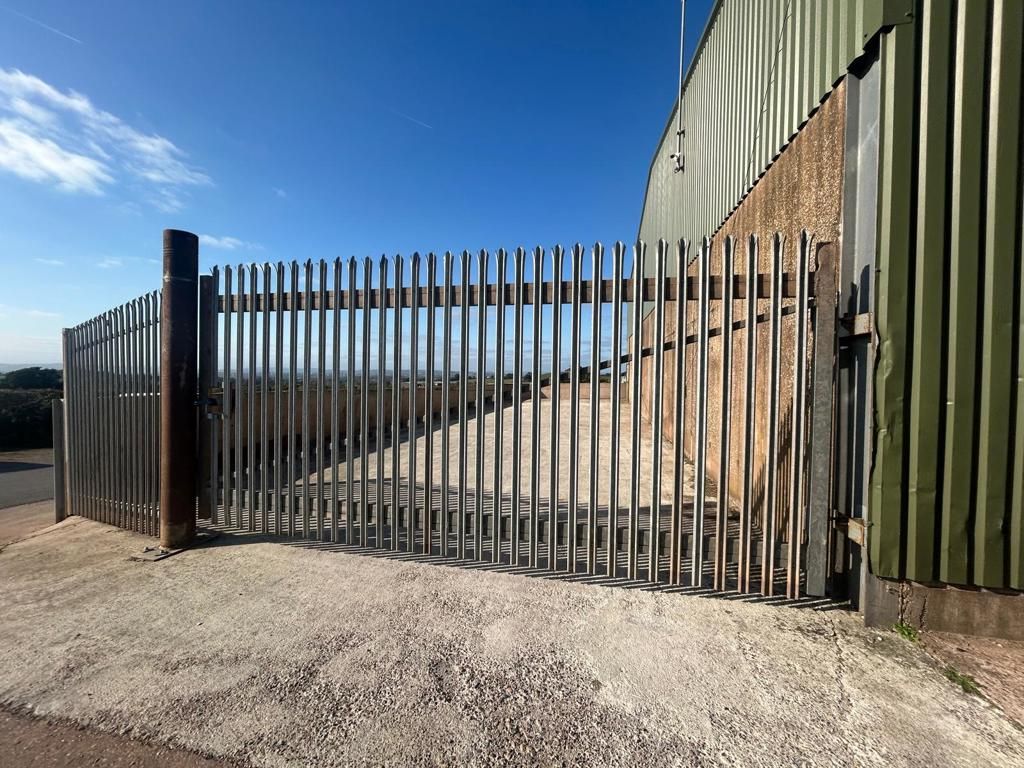 Property photo 2 of 6 Photo 5