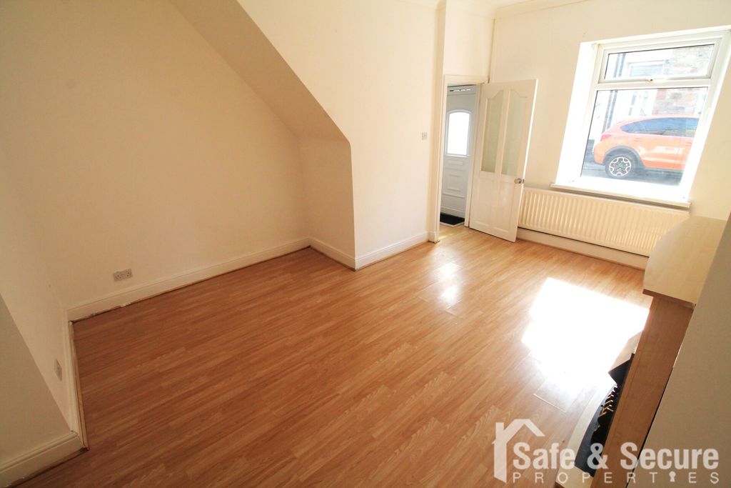 Property photo 2 of 8 Img_1186