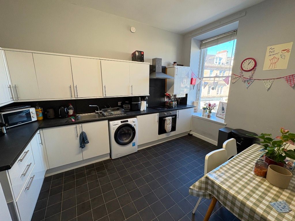 Property photo 3 of 9 Photo 3