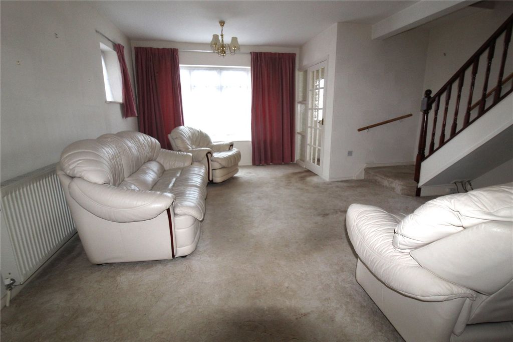 Property photo 3 of 13 Picture No. 02