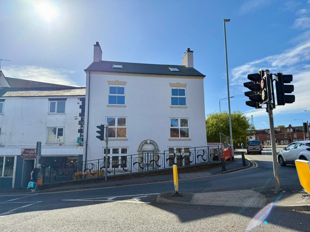 Property photo 1 of 14 Photo 15