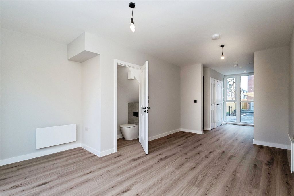 Property photo 3 of 26 Picture No. 25