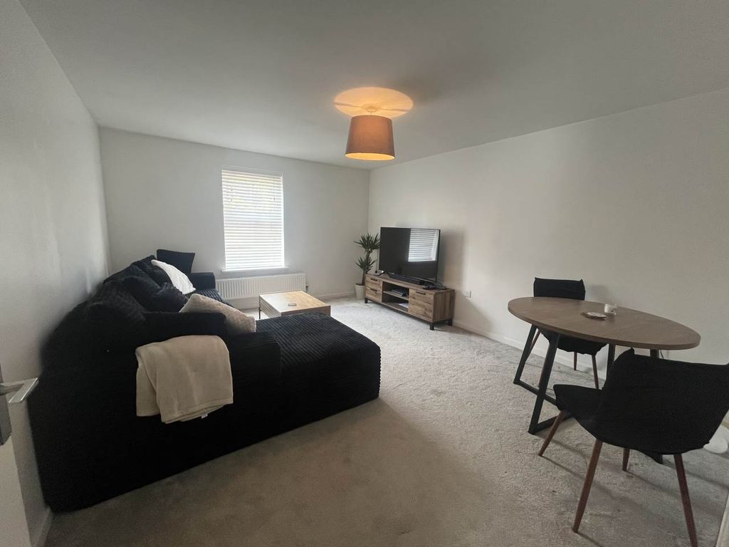 Property photo 3 of 7 Img_7639
