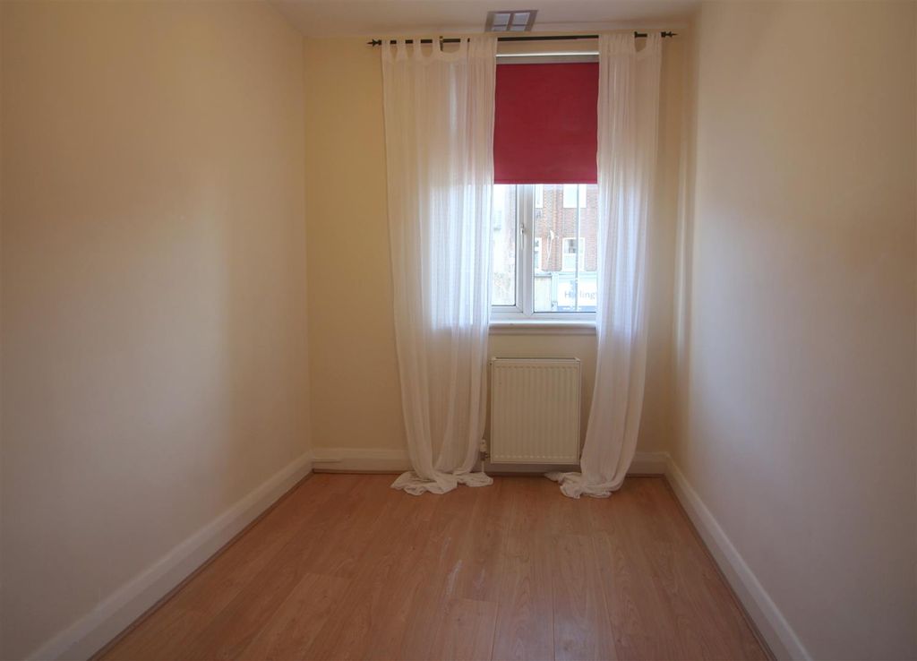 Property photo 3 of 8 Img_5358-Min.Jpg